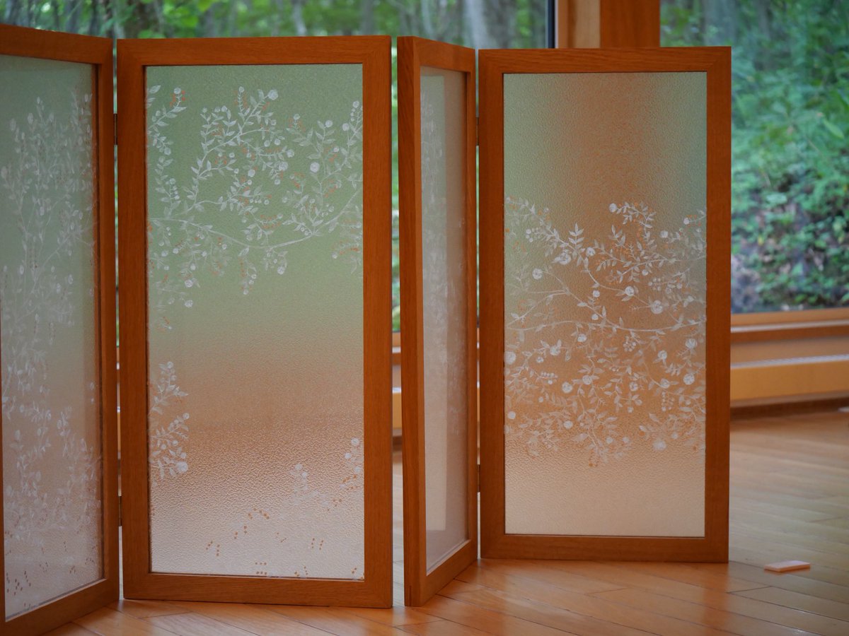 個展開催中です

髙橋あおば個展
「garden」

2025.7.14(月)－7.16(水)/ 7.21(月祝)－7.23(水)
※全日在廊予定です。変更の際はお知らせします。

10:30-15:30

黒い森美術館

北海道北広島市富ヶ丘509-22
Tel 011-373-8239

駐車場有