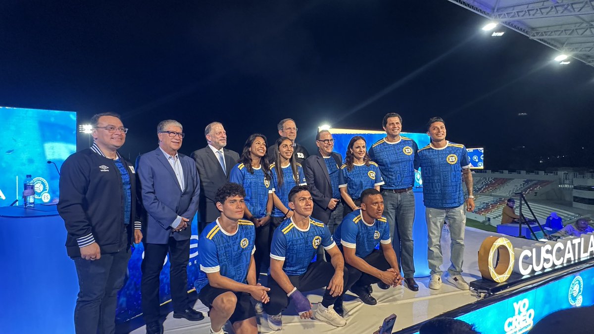 Los Ex del fútbol (@losexdelfutbol) on Twitter photo ¡NUEVOS REFUERZOS PARA <a href="/LaSelecta_SLV/">La Selecta</a> ! 😉🇸🇻
<a href="/BancoCUSCATLAN_/">Banco CUSCATLAN</a> y <a href="/SISASeguros/">SISASeguros</a> son los nuevos patrocinadores incondicionales de las selecciones nacionales de fútbol de El Salvador 😮💨
YO CREO DESDE SIEMPRE👊🏻 ¡NUEVOS REFUERZOS PARA <a href="/LaSelecta_SLV/">La Selecta</a> ! 😉🇸🇻
<a href="/BancoCUSCATLAN_/">Banco CUSCATLAN</a> y <a href="/SISASeguros/">SISASeguros</a> son los nuevos patrocinadores incondicionales de las selecciones nacionales de fútbol de El Salvador 😮💨
YO CREO DESDE SIEMPRE👊🏻