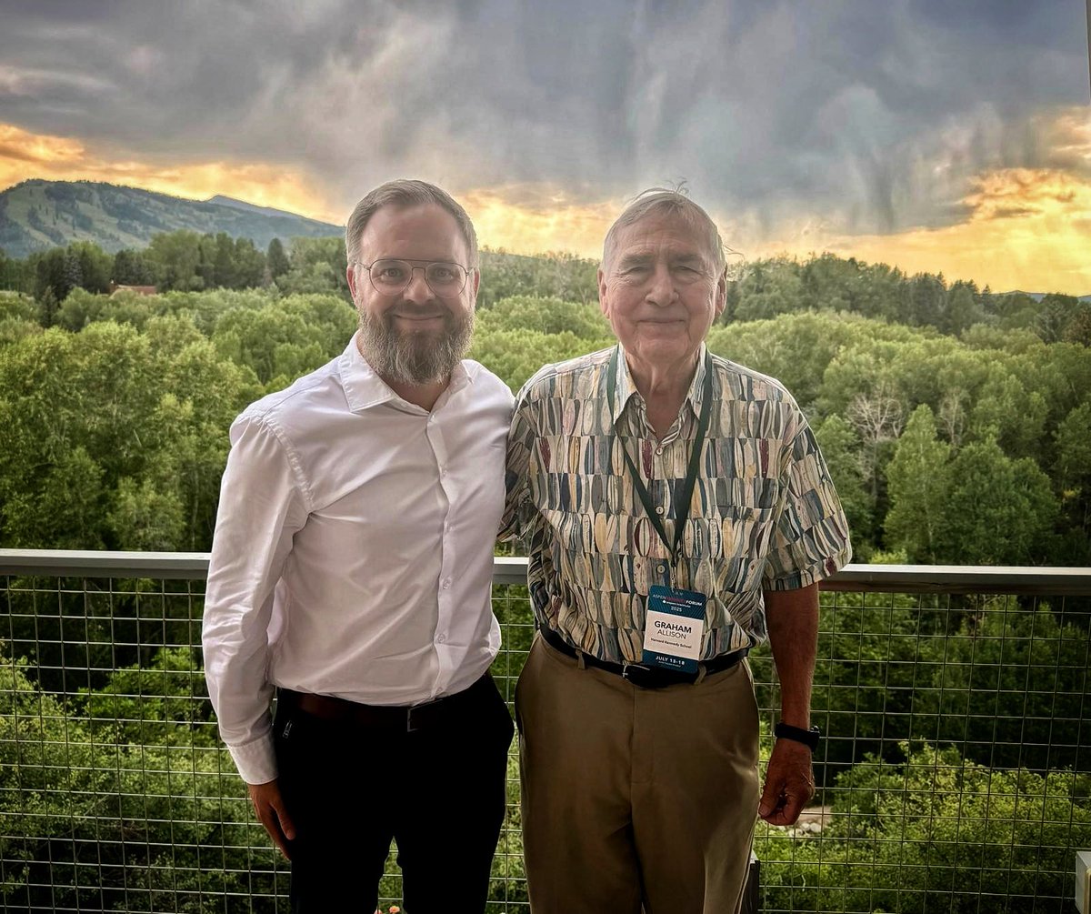 Balázs Orbán (@balazsorban_hu) on Twitter photo 🇺🇸 Few ideas have influenced modern strategic thinking as profoundly as <a href="/GrahamTAllison/">Graham Allison</a>’s “Thucydides Trap” — and it is more relevant than ever in today’s fragile multipolar order.
🤝 It was a great honour to exchange views with Professor Allison on the sidelines of the Aspen 🇺🇸 Few ideas have influenced modern strategic thinking as profoundly as <a href="/GrahamTAllison/">Graham Allison</a>’s “Thucydides Trap” — and it is more relevant than ever in today’s fragile multipolar order.
🤝 It was a great honour to exchange views with Professor Allison on the sidelines of the Aspen