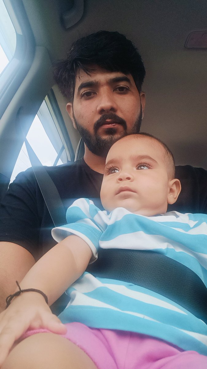 Seatbelt is compulsory umar kitni bhi ho 🤪🤣🤪🤣

#SafetyFirst #DriveSafe #Emmys