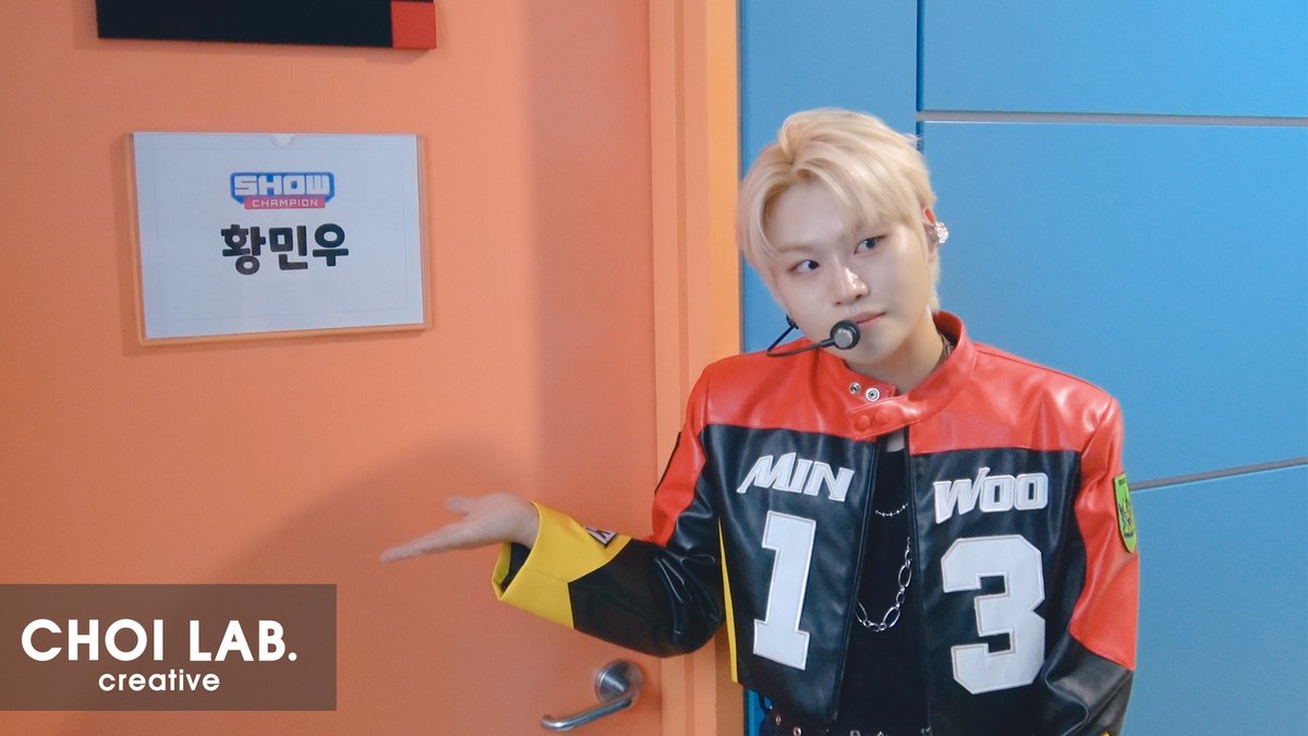CHOILABENT's tweet image. [🎬]

(Hwang Min Woo) &apos;Vroom’ 💨 음악 방송 대기실 비하인드

▶ youtu.be/d8VQWPGFOzI

#황민우 #Vroom