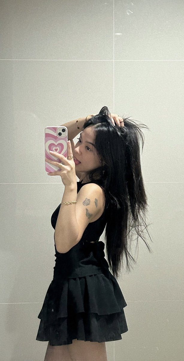 itshortyyy's tweet photo. loving my cute phone case💗 thank uuu @jammlabapies https://t.co/w9SqxA57pk