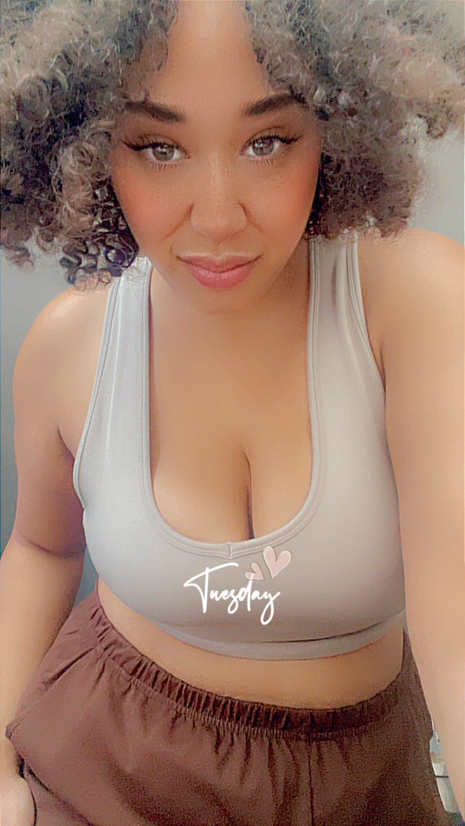 Beeeeeonkuh (@heybeeeee33) on Twitter photo 