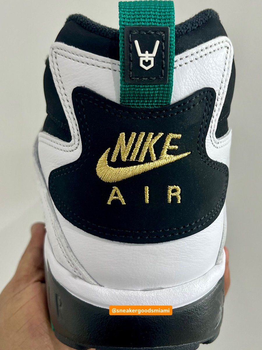 KicksFinder tweet media