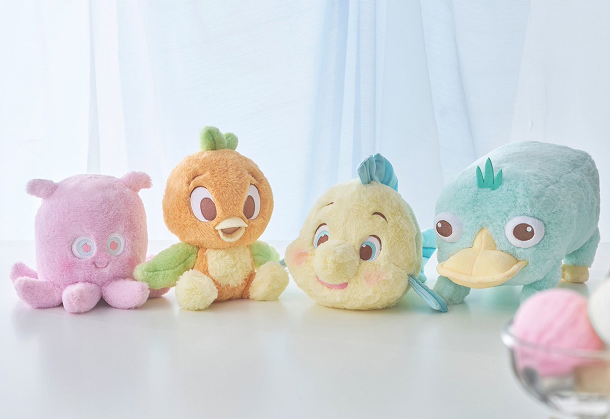 Disneystorejp's tweet image. 。゜⌒+⌒゜。
夏らしいシャーベットカラーの
ぬいぐるみ&ぬいぐるみキーチェーンが登場✨
。゜⌒+⌒゜。
淡くひんやりとしたカラーリングで
見た目の清涼感たっぷりなシリーズ🧊
#ディズニーストア.jp&店舗で7月18日より発売
▶️store.disney.co.jp/plush-toys/plu…