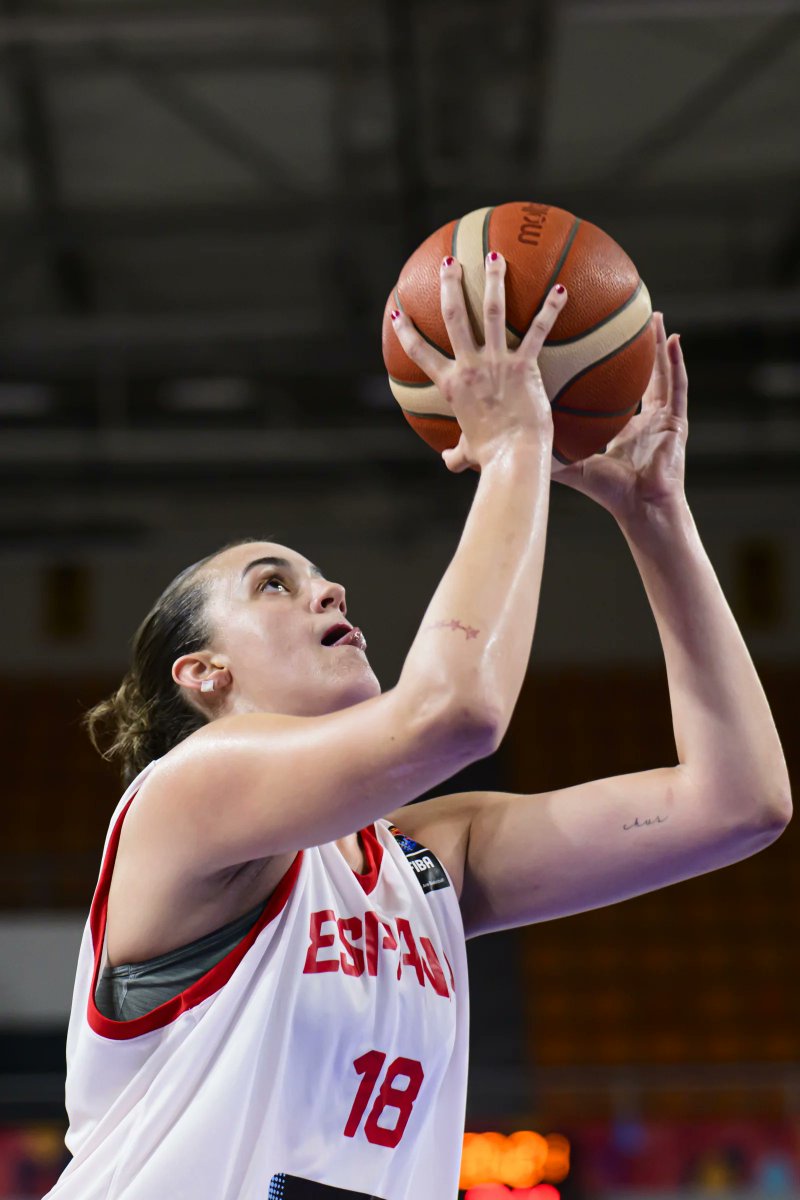 Illinois Women's Basketball (@illiniwbb) on Twitter photo Wishing all the luck to our Illini heading to the Round of 16 at the FIBA U19 World Cup!
Cearah Parchment (Canada) - vs. Korea - 4:45 AM CT
Manuella Alves (Brazil) - vs. Czechia - 12:45 PM CT
Irene Noya Catoira (Spain) - BYE to QF 7/18 Wishing all the luck to our Illini heading to the Round of 16 at the FIBA U19 World Cup!
Cearah Parchment (Canada) - vs. Korea - 4:45 AM CT
Manuella Alves (Brazil) - vs. Czechia - 12:45 PM CT
Irene Noya Catoira (Spain) - BYE to QF 7/18