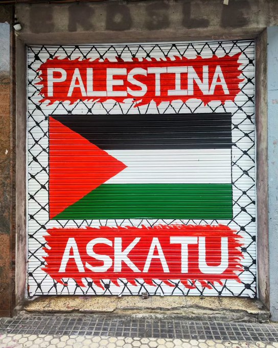 In the Basque Country, we paint the shutters of our businesses. Free Palestine 🇵🇸