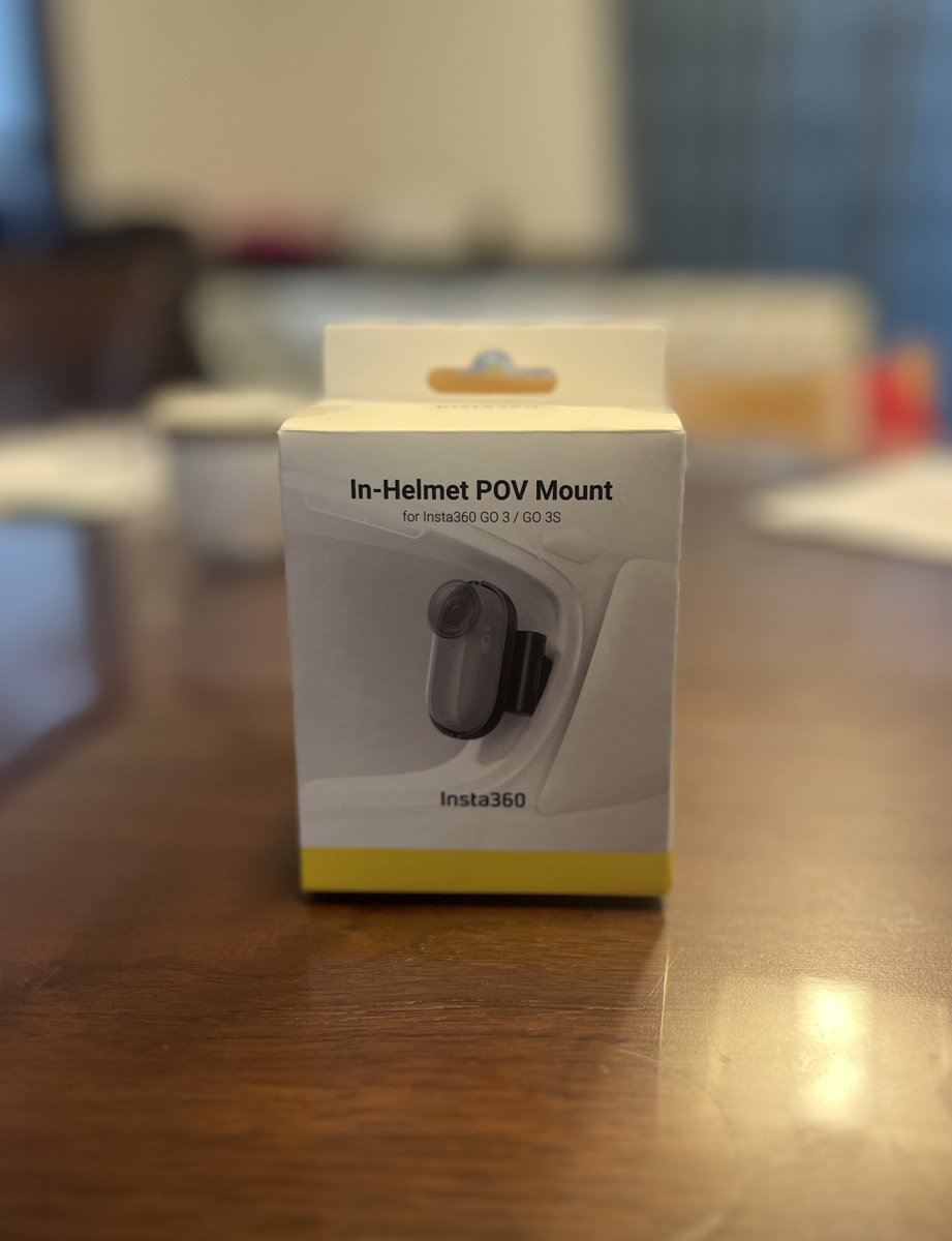 pomp_miki's tweet image. Go3/Go3S用ヘルメットPOVマウント届きました。

気になってたレンズ位置ですが、マウント部が回転式なので上下に変更出来ました👍

#insta360