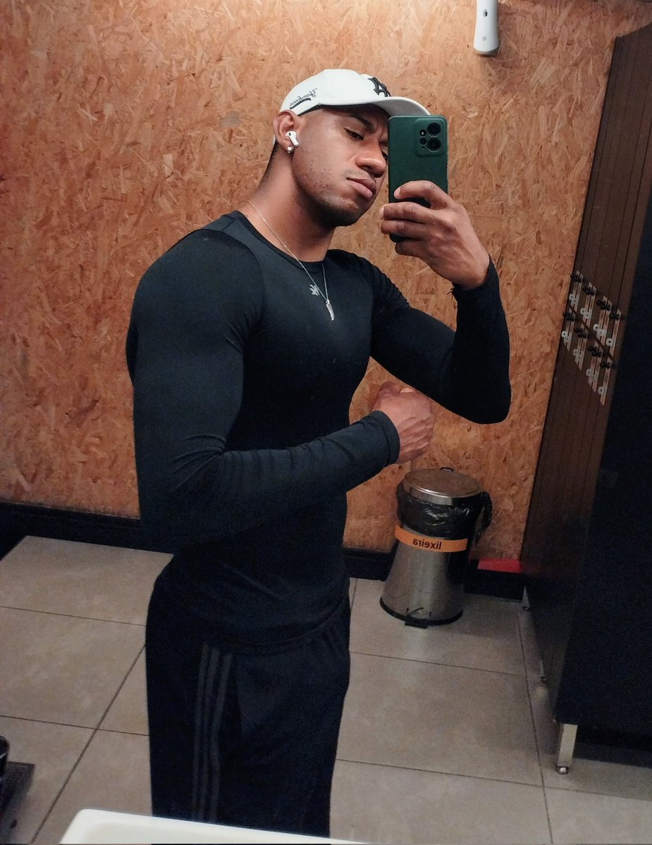 _heyhenrique's tweet photo. Projeto ficar um grande de um gostoso https://t.co/FaeEtRKy7M