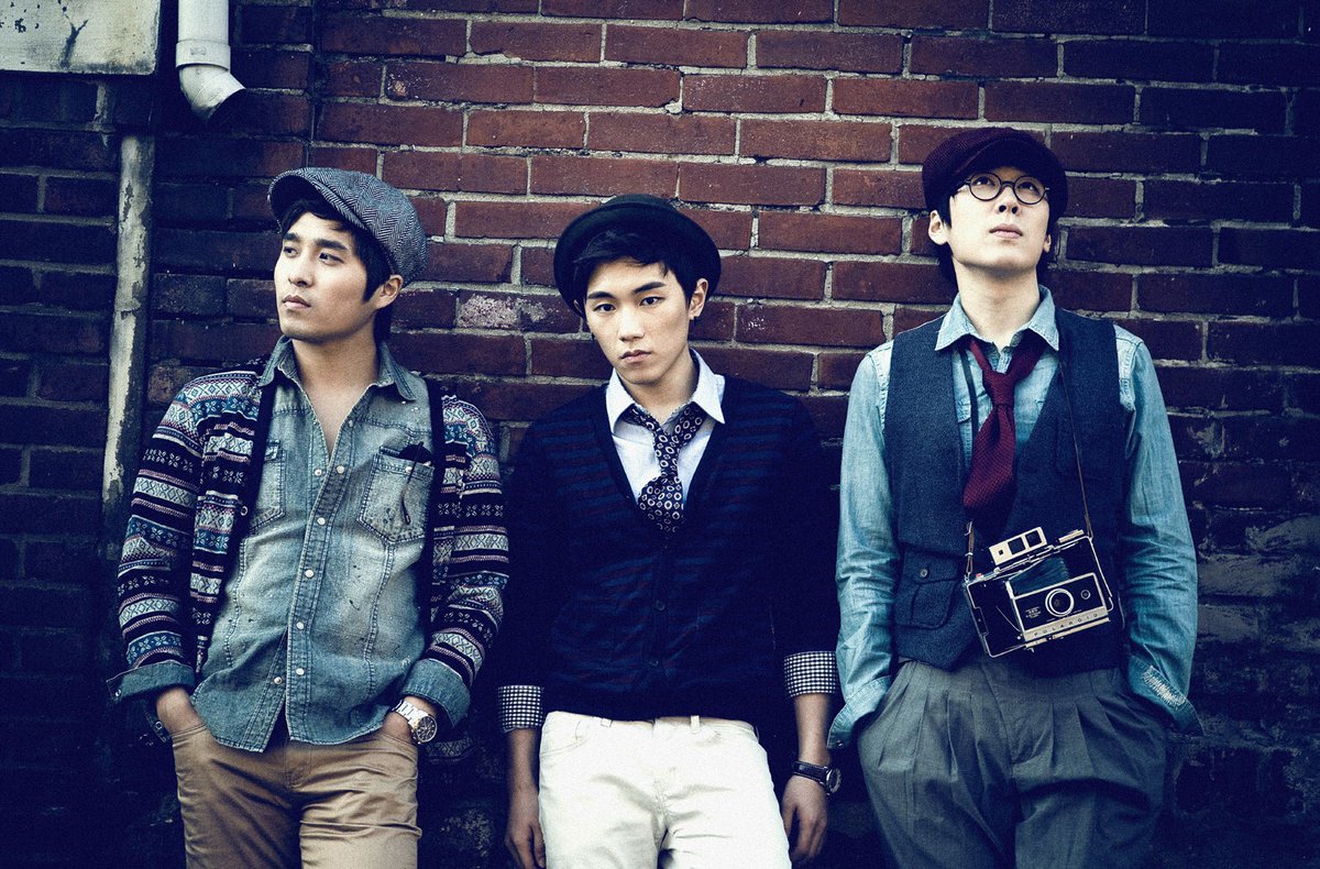 koreansales_twt's tweet photo. 🇰🇷 Best-selling Groups Debuted in 2005 (until June 30th, 2025)

1. #SUPERJUNIOR — 5,220,827 copies
2. #SS501 — 297,862 copies
3. #GavyNJ — 113,939 copies
4. #MondayKiz — 68,191 copies
5. #BaeChiGi — 59,373 copies
6. #TheGrace — 28,808 copies
7. #SOULSTAR — 11,357 copies
8. #45RPM — 11,075 copies
9. #NORAZO — 6,707 copies
10. #Paran — 3,205 copies