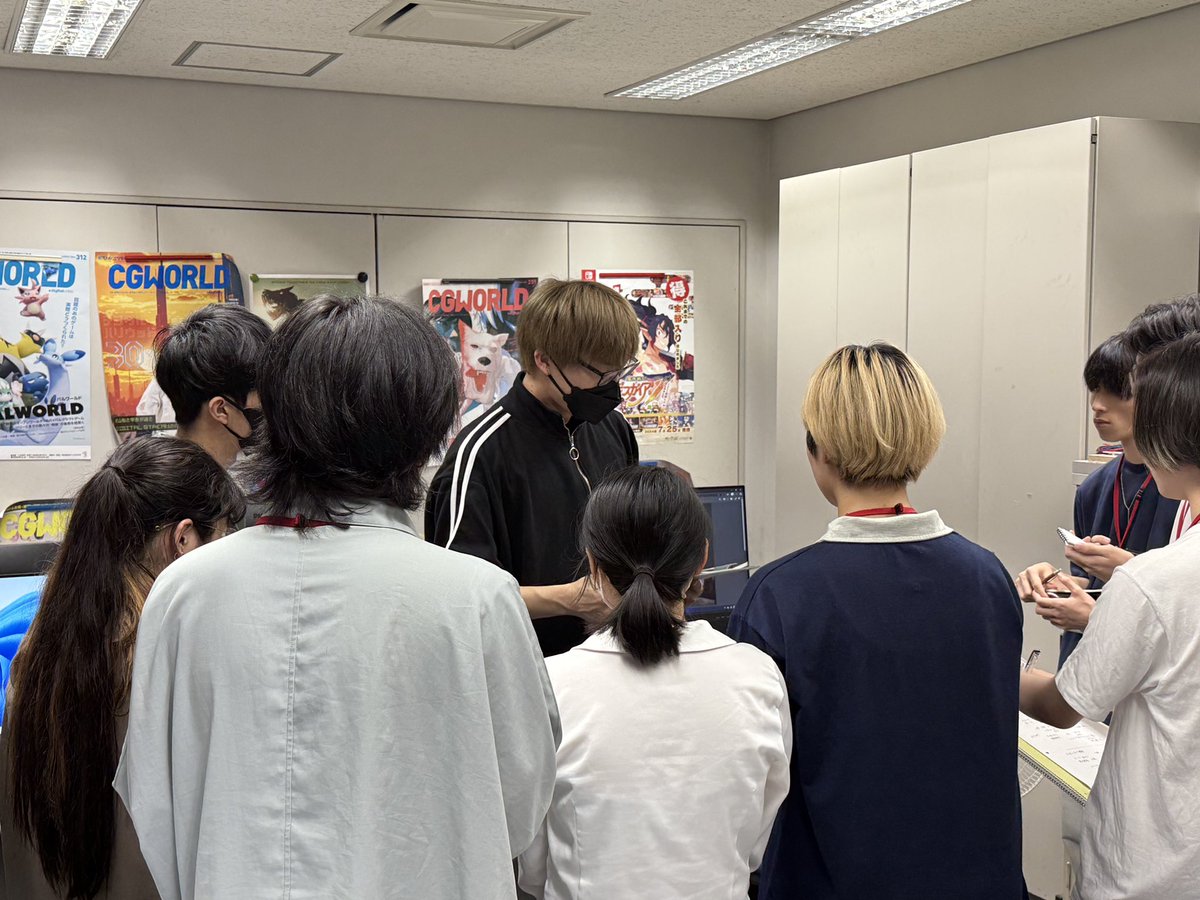 K_game_cat's tweet image. 先日、トライデントコンピュータ専門学校さんにて企業連携授業を行いました🌻授業を行うのは今年で3年目ですが、その年によって雰囲気や個性も違うので毎年行くのが楽しいです🤗
#ケーツー #ゲーム会社
#トライデントコンピュータ専門学校 さん
#ありがとうございました🫡
#新校舎楽しみ🫶