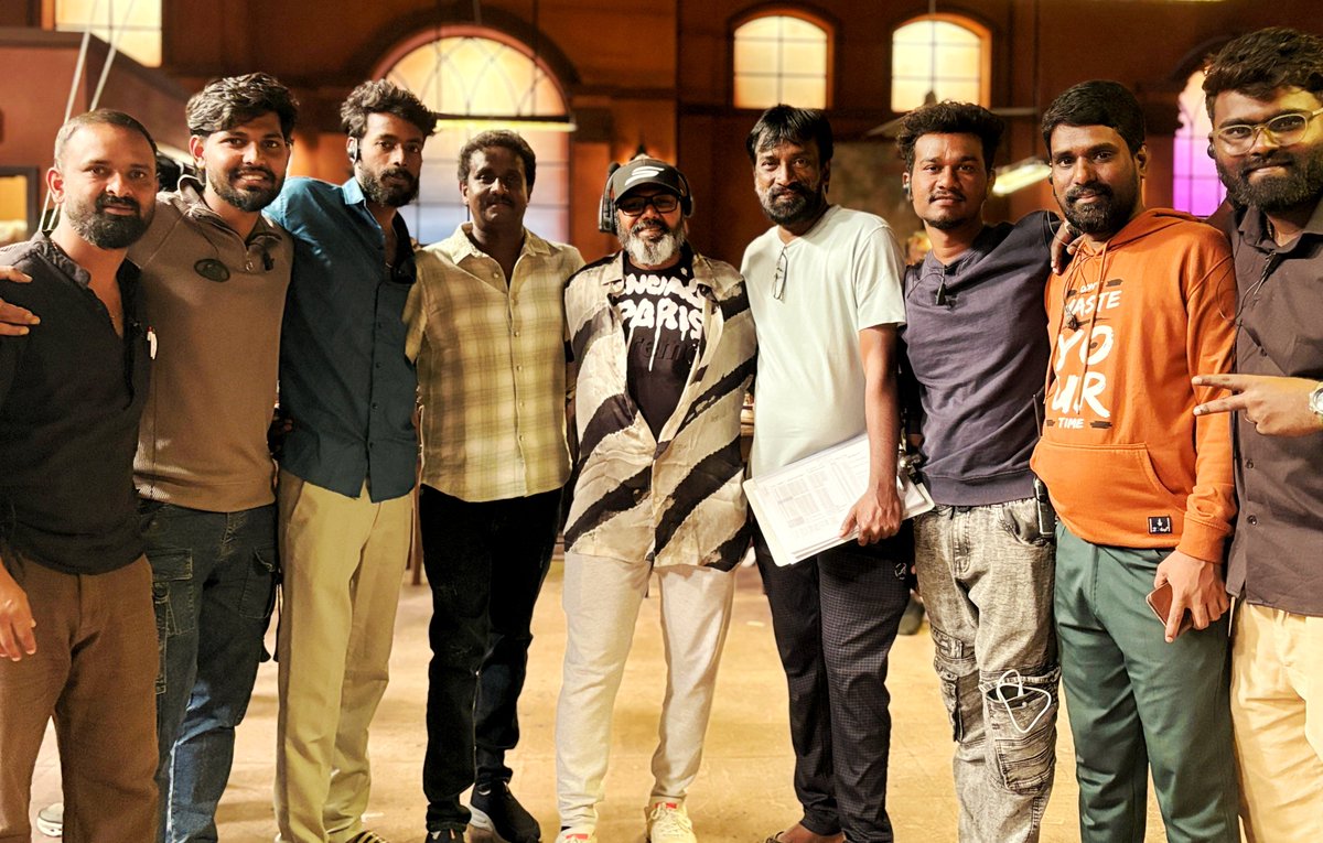 michael arun (@michaelarun_m) on Twitter photo #Kichcha47
#K47
#WorkMode
#Director <a href="/VKartikeyaa/">VIJAY Kartikeyaa</a>, #DoP <a href="/shekarchandra71/">cahndrashekhara D</a> & Direction team with #StuntDirector <a href="/supremesundar/">Supreme Sundar</a>... π₯πΉπ₯
#KichchaSudeepa #TGThyagarajan #VijayKartikeyaa #AjaneeshLoknath #ShekarChandra #ShivakumarJ @GaneshBaabu #MTSriram #Kichcha47
#K47
#WorkMode
#Director <a href="/VKartikeyaa/">VIJAY Kartikeyaa</a>, #DoP <a href="/shekarchandra71/">cahndrashekhara D</a> & Direction team with #StuntDirector <a href="/supremesundar/">Supreme Sundar</a>... π₯πΉπ₯
#KichchaSudeepa #TGThyagarajan #VijayKartikeyaa #AjaneeshLoknath #ShekarChandra #ShivakumarJ @GaneshBaabu #MTSriram