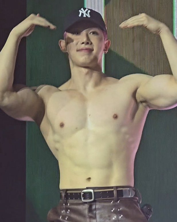 WONHO ARE YOU INSANE…