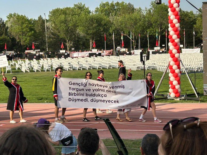 doğa (@doaygin) on Twitter photo 