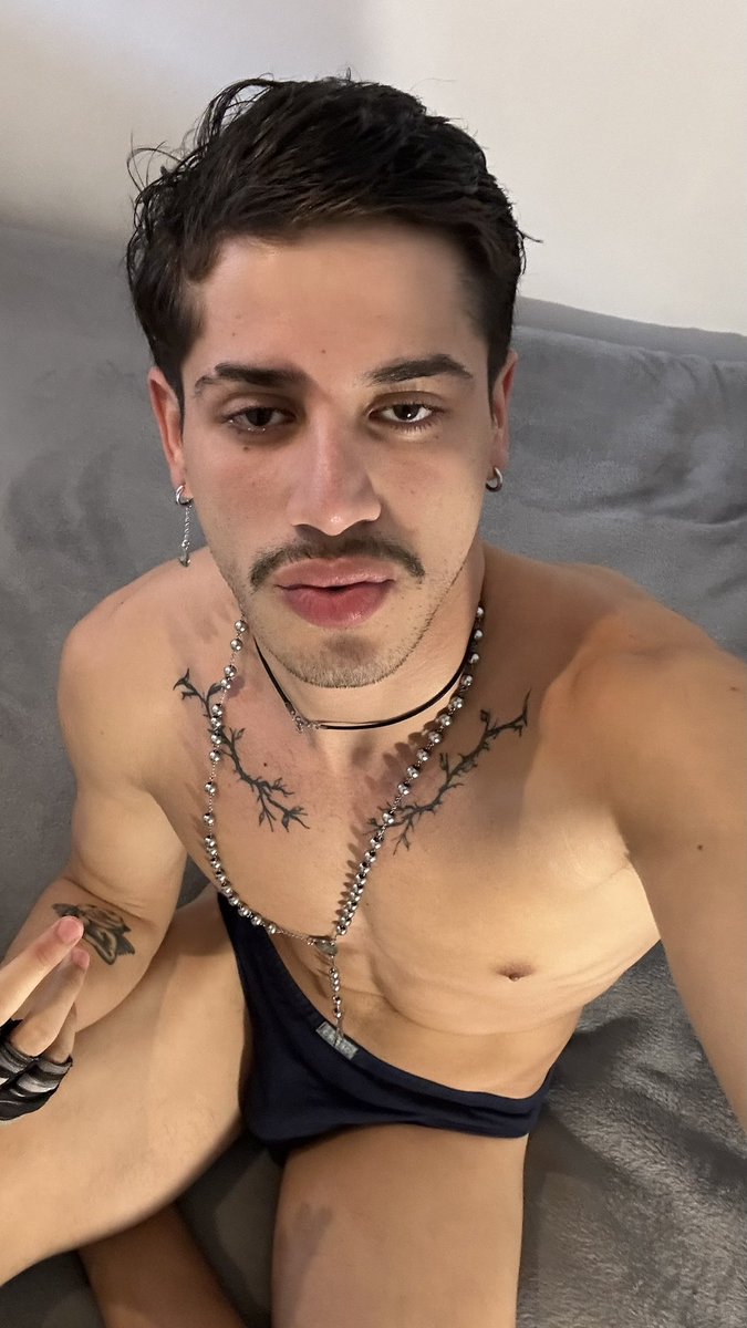 Dijeimo's tweet image. hola X