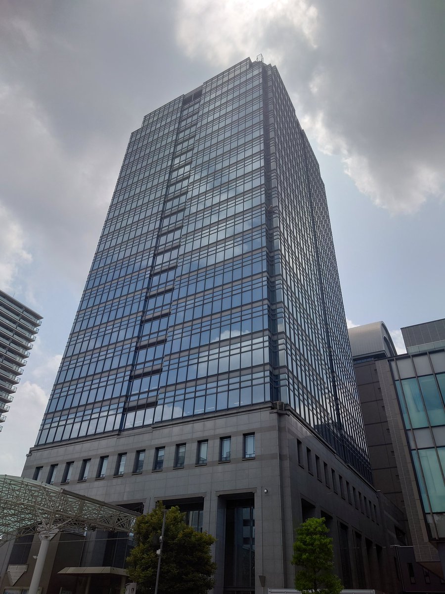 期日前選挙行ってきた。
まぁまぁ人で賑わってたな🤔