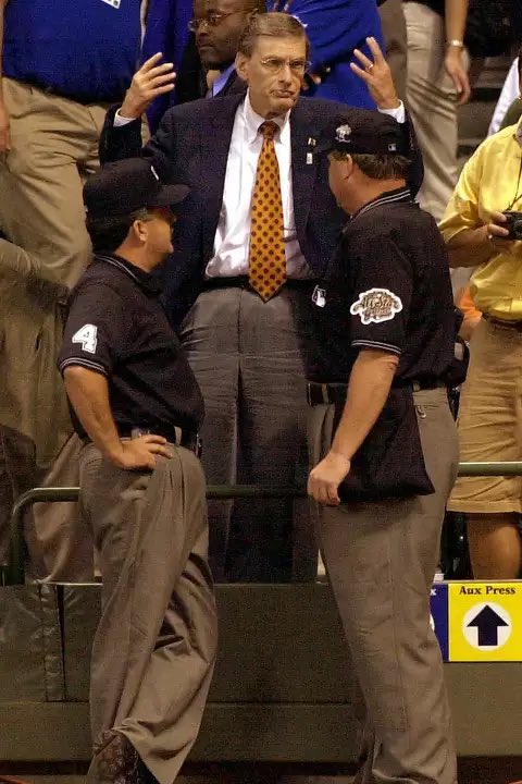 ⁦<a href="/karlravechespn/">Karl Ravech</a>⁩