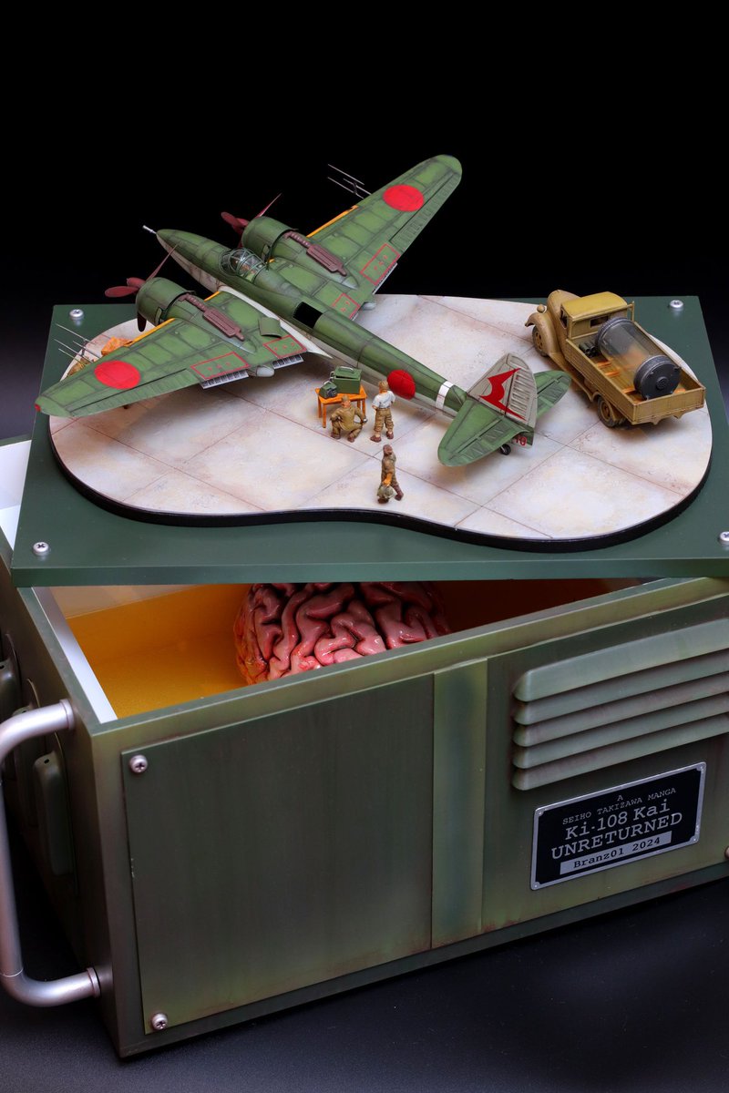 grey_FS36081's tweet image. #アイデアの勝利だと自負してるプラモ
1/72 Sword キ-102改造 キ-108改
去年のスケールアヴィエーション誌のコンベンションの規定では「他社の」IPでの応募は禁止されていたので同誌の出版社が出してる滝沢聖峰先生の漫画短編集「碧の孤狼」他からネタを出しました
未読の方は是非
#戦闘機 #プラモデル