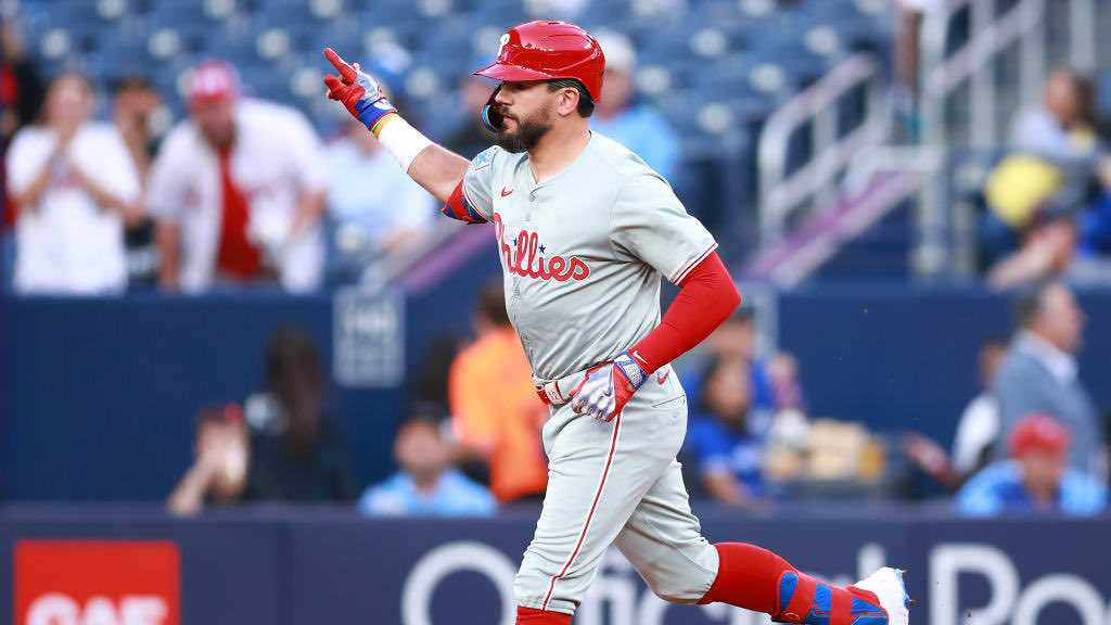 Kyle Schwarber Swing-Off Results:
 
Swing One: Home Run
Swing Two: Home Run
Swing Three: Home Run