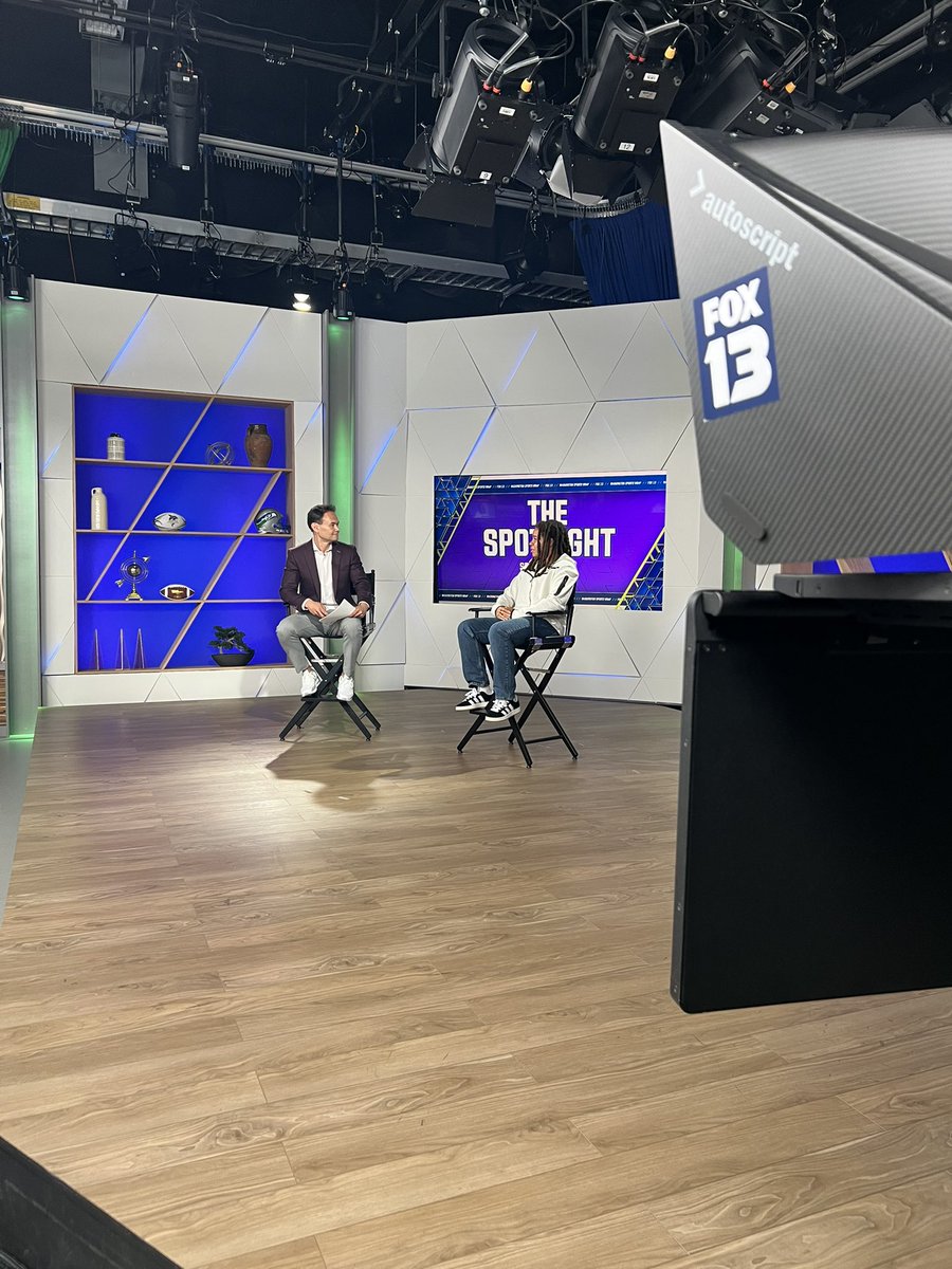 So great having Reign FC’s newest signing Mia Fishel in the studio at <a href="/fox13seattle/">FOX 13 Seattle</a> for the first time this evening on Washington Sports Wrap with <a href="/AaronLevine_/">Aaron Levine</a> .

Full interview: fox13seattle.com/video/1675061