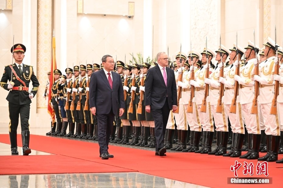 SpoxCHN_LinJian's tweet image. Chinese Premier Li Qiang held the 10th China-Australia Annual Leaders’ Meeting with Australian PM Anthony Albanese @AlboMP in Beijing.
Amid rising instability and uncertainty in the global economy, all countries are facing new challenges in their development. China stands ready…