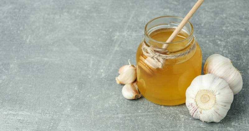 Prince_Fynnz's tweet image. Garlic, honey and vinegar. The combination of these 3 ingredients can even defeat cancer!

Asthma, arthritis, hypertension, infertility, impotence and even cancer - all these terrible diseases can not resist the healing elixir.

Check Thread 👇