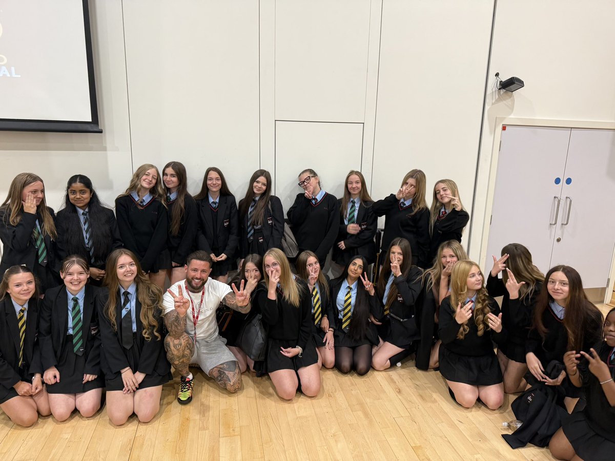 Darwin Vale &amp; Appleby grammar high school. Absolutely loved teaching these brilliant and bright students over the last 2 days. Turn pain into energy &amp; resilience &amp; we can achieve anything.