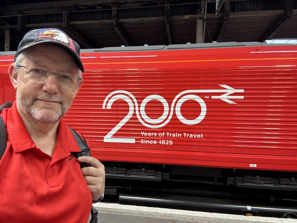 Russell Grossman tweet media