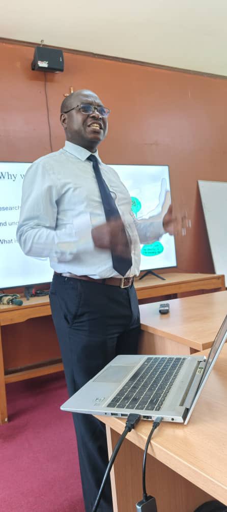 Archbishop Kiwanuka Memorial Library (@umu_library) on Twitter photo *Dr. Moses Wankiiri* (<a href="/moseswankiiri/">MOSES WANKIIRI</a>) is at <a href="/umunkozi/">Uganda Martyrs University</a> handling the Fundamentals of Academic Research, identifying Research Gaps and formulating research questions; as part of the ongoing training for Library and other UMU staff on Research and Publication for Library staff. *Dr. Moses Wankiiri* (<a href="/moseswankiiri/">MOSES WANKIIRI</a>) is at <a href="/umunkozi/">Uganda Martyrs University</a> handling the Fundamentals of Academic Research, identifying Research Gaps and formulating research questions; as part of the ongoing training for Library and other UMU staff on Research and Publication for Library staff.