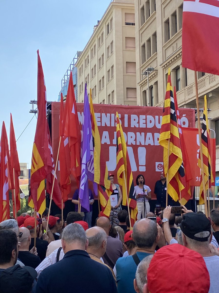 No volem esperar més! Volem convenis i reducció de jornada laboral i ho volem ja!