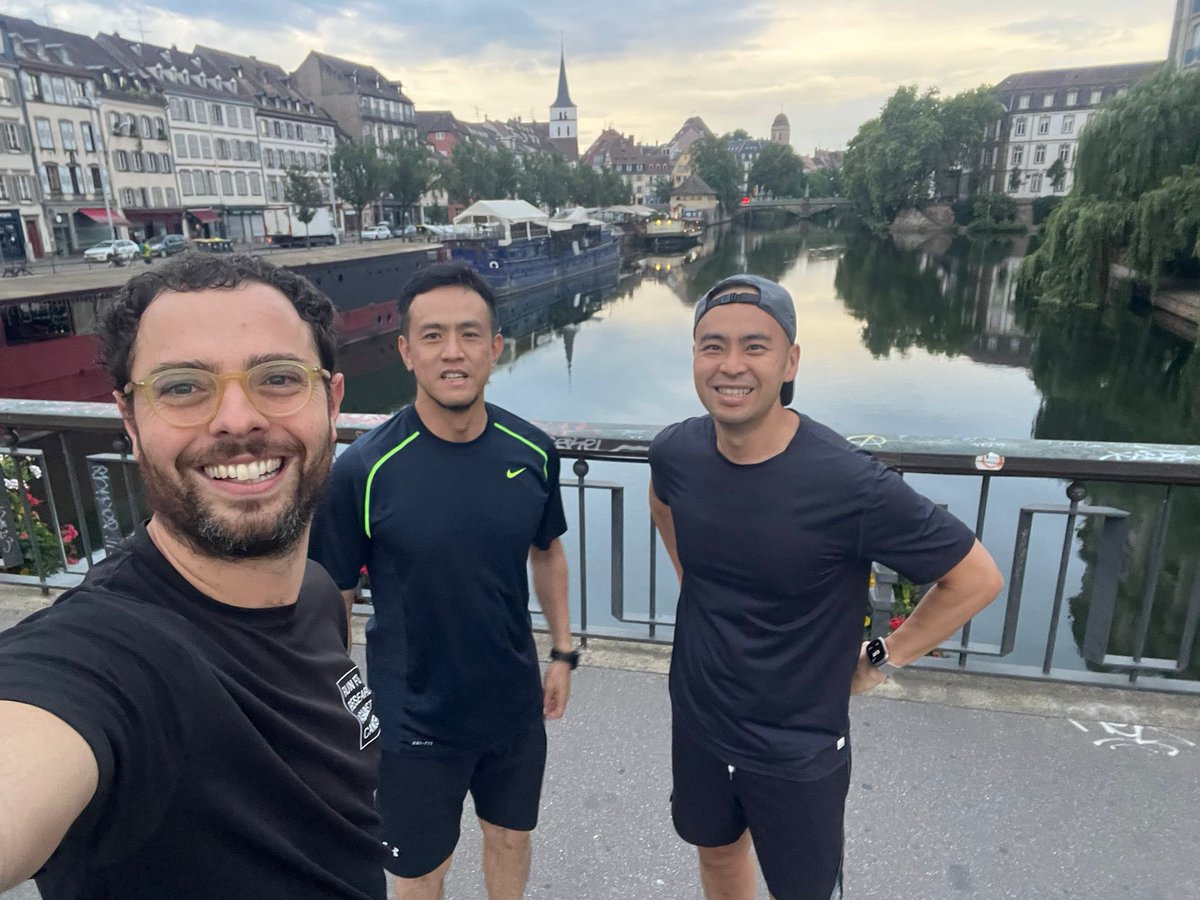 AjhungMD's tweet image. Nice to be back in Strasbourg for #SRS2025 @socroboticsurg
Our tradition continues with 5K run around the Old City with the legend Pietro Mascagni and Wayne Huang (IRCAD Taiwan)