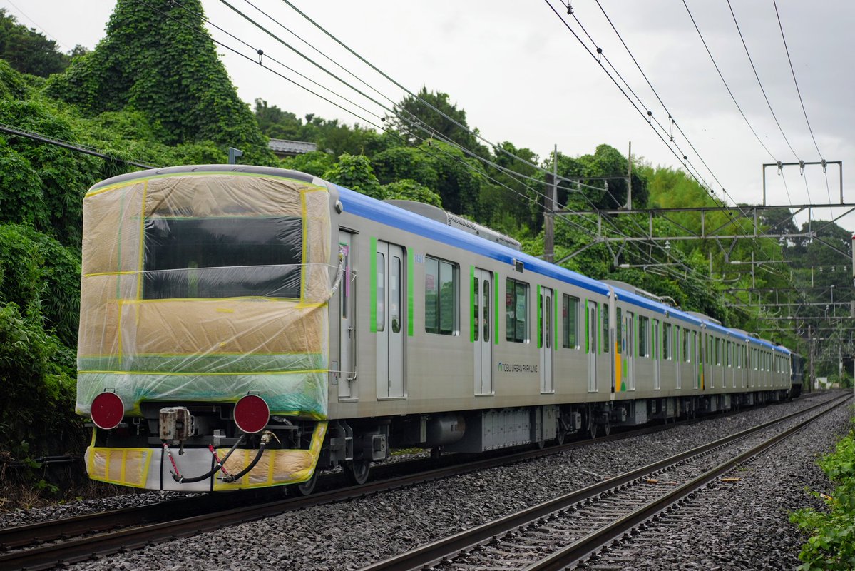 trainphoto2025's tweet image. 2025年7月16日
東武 60000系61501F 甲種輸送(二日目)
真鶴〜根府川
5両編成になっての出場。
撮影地までの階段が雑草ヤバくてジャングル状態。
藪蚊に刺されまくりでした。