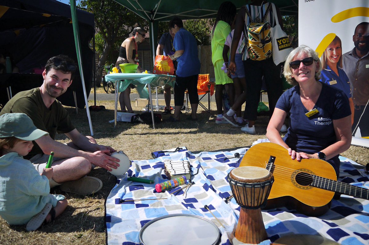 YoungGreenwich's tweet image. • Y O U N G • G R E E N W I C H •
C O M M U N I T Y • F U N • D A Y •
What a lovely Saturday it was.
Great to see current and new members of our Young Greenwich community. Thank you to everyone involved to make it a special day. @CllrLindaBird engaging and participating🎪