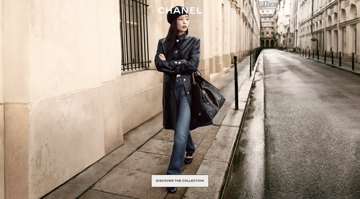 JennieDCGallery's tweet photo. 250716 @CHANEL has updated their website main cover photo to #JENNIE for Fall-Winter 2025/26 pre-collection. https://t.co/AmqHi7vH3Q