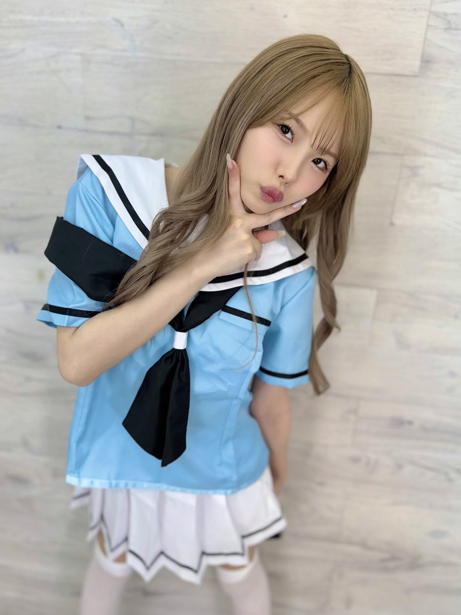 大変お待たせしました！！
いっちゃんイベントスタート✊
av-event.jp/event/35669/

#松本いちか 
<a href="/MatuMoto_Ich1ka/">松本いちか</a>