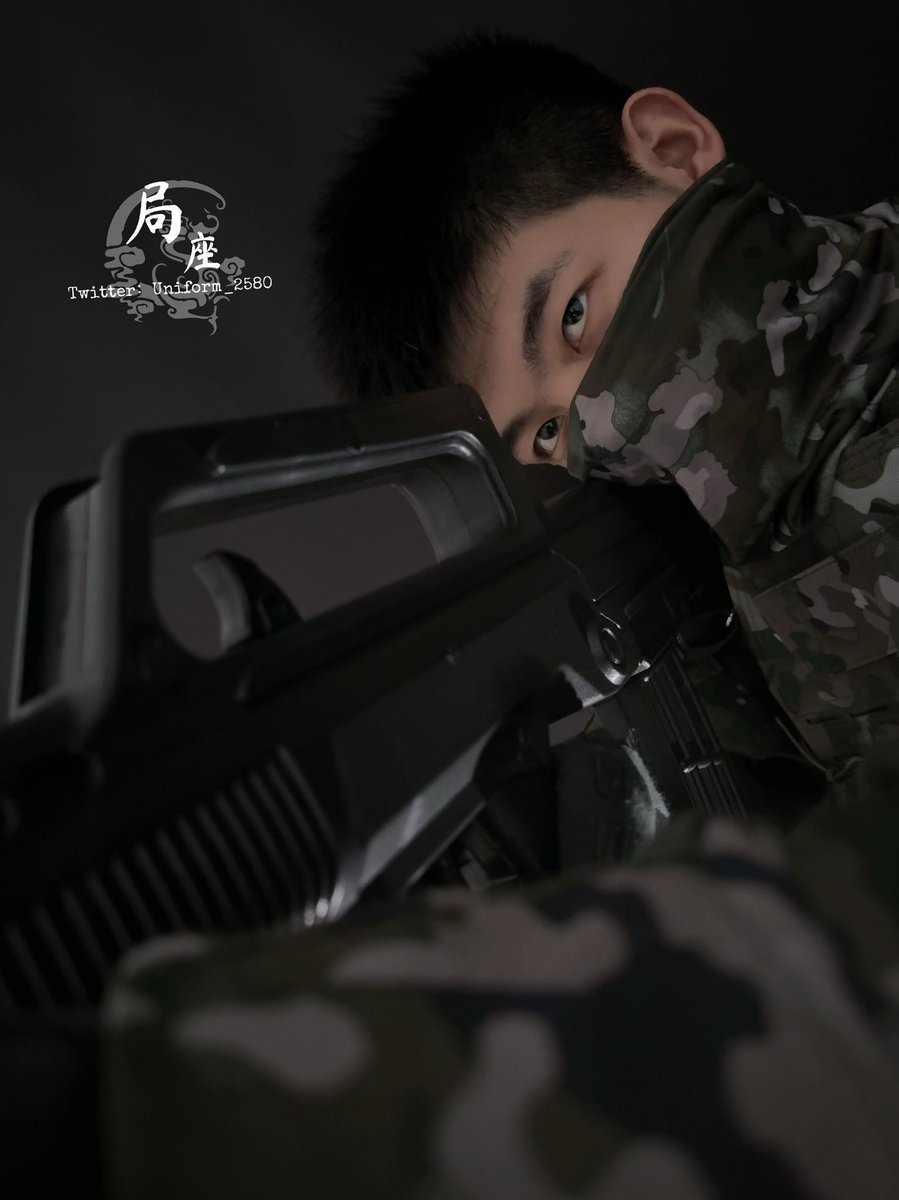 已瞄准，你的心准备好了吗？biu～
超会拍的哥哥：<a href="/Uniform_2580/">局座</a>