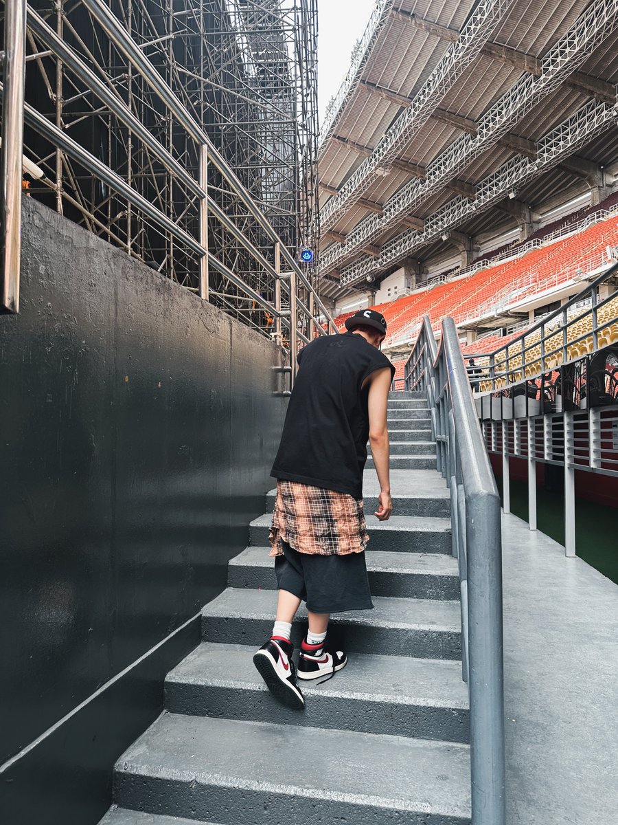 Ah.. guess it’s time to get back on stage.