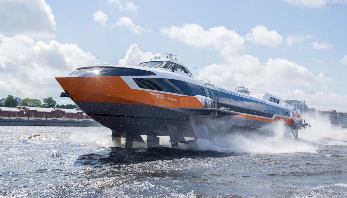 Russia's tweet image. ๐ฌ๐ We're making #hydrofoil travel great again in @Russia!
Starting today the newgen #Meteor120R opens another regular route: 1200 km from Nizhny Novgorod to Perm on water at 65 km/h!
๐ท๐บ #VisitRussia to explore the capitals of the Volga & Kama regions via rivers
