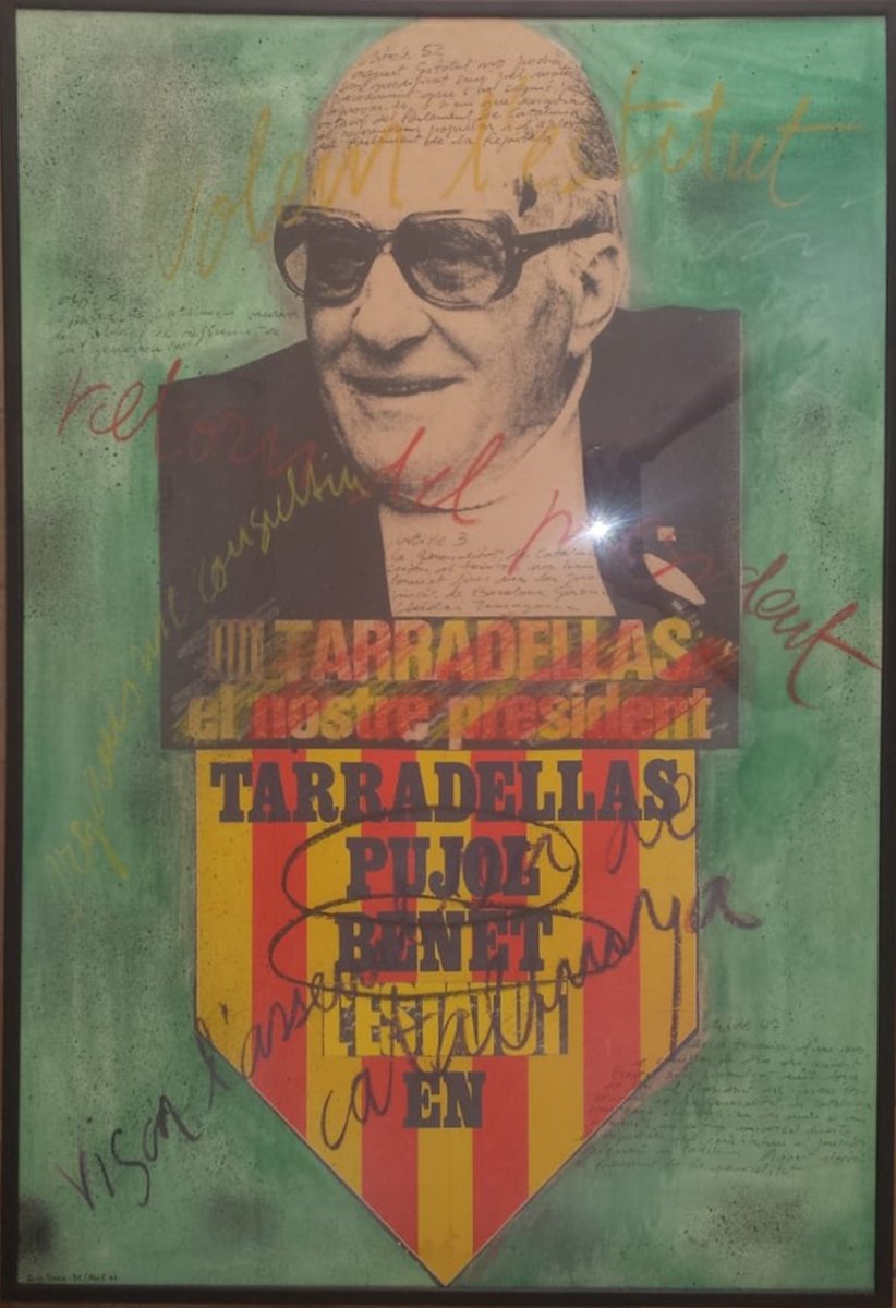 MuseuArtGirona's tweet image. Avui, s'ha formalitzat la donació de Lluís Bosch Martí de 14 cartells al Museu d'Art, principalment de la seva autoria i del Grup Praxis, del qual va ser fundador. Gràcies! En tindrem molta cura🥰