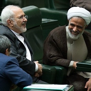 i_am__sarah's tweet image. غم حقیقت را خوردن سنت جوانمردان است!
(لحظاتی بعد از تصویب برجام)