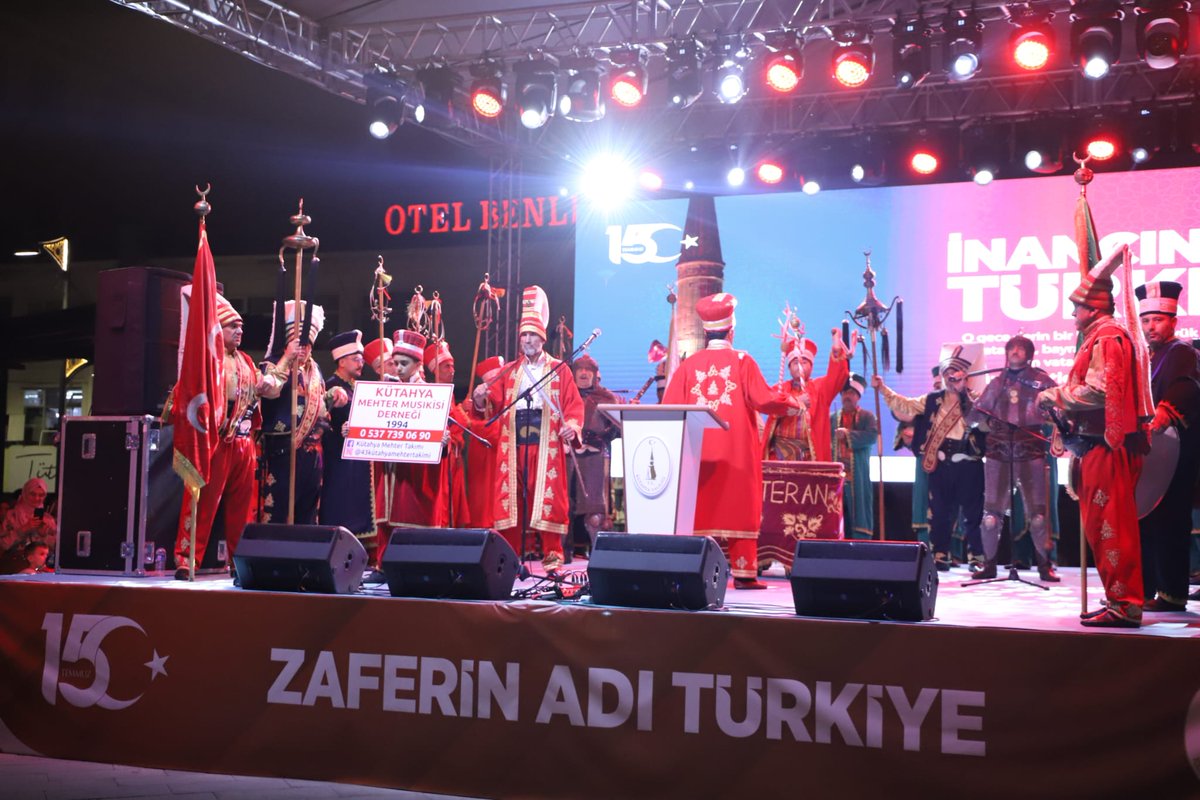 Rektörümüz Prof. Dr. Süleyman Kızıltoprak, 15 Temmuz Demokrasi ve Millî Birlik Günü kapsamında Kütahya Valiliğinin himayelerinde gerçekleştirilen Demokrasi ve Millî Birlik Yürüyüşü ve Demokrasi Nöbeti etkinliklerine katıldı.
#üniversitemdpü