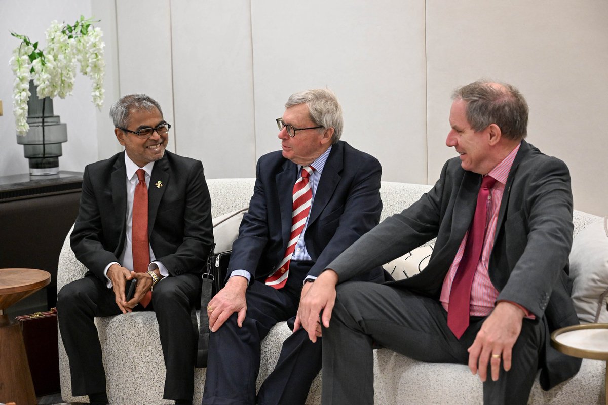 Maldives in UK (@mdvinuk) on Twitter photo His Excellency President Dr <a href="/MMuizzu/">Dr Mohamed Muizzu</a> has arrived in London to begin his visit to the United Kingdom. He was received by Major Jeremy Fern T.D., Deputy Lieutenant of Greater London, Special Representative of His Majesty The King, Mr Gordon Wetherell CMG, Special Representative of His Excellency President Dr <a href="/MMuizzu/">Dr Mohamed Muizzu</a> has arrived in London to begin his visit to the United Kingdom. He was received by Major Jeremy Fern T.D., Deputy Lieutenant of Greater London, Special Representative of His Majesty The King, Mr Gordon Wetherell CMG, Special Representative of