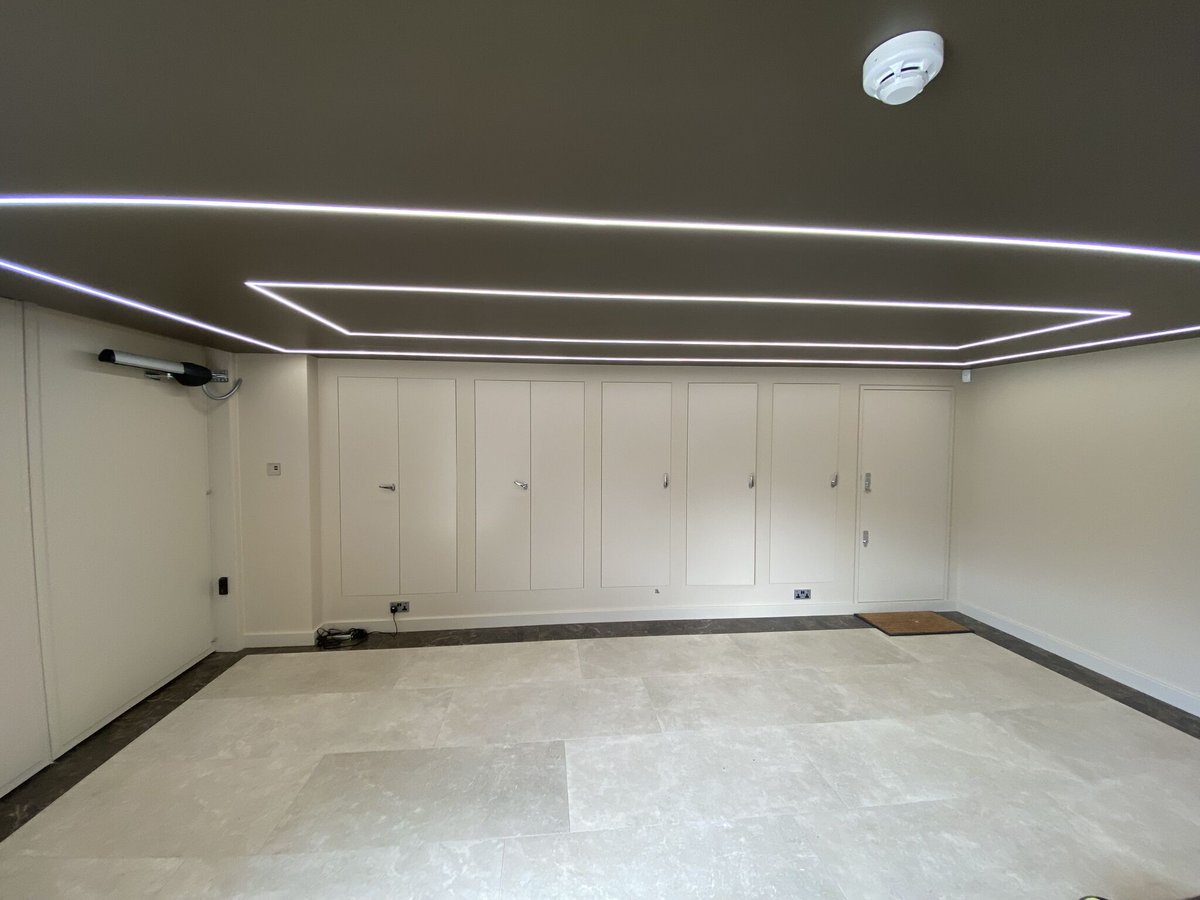 APDaccess's tweet photo. This customer is transforming utility into style! 🚪✨

Check out this garage renovation featuring custom riser doors seamlessly blending essential access with a sleek, modern finish. 

From hidden storage to a concealed utility sink and perfectly organised pipework. https://t.co/GVost00cb5