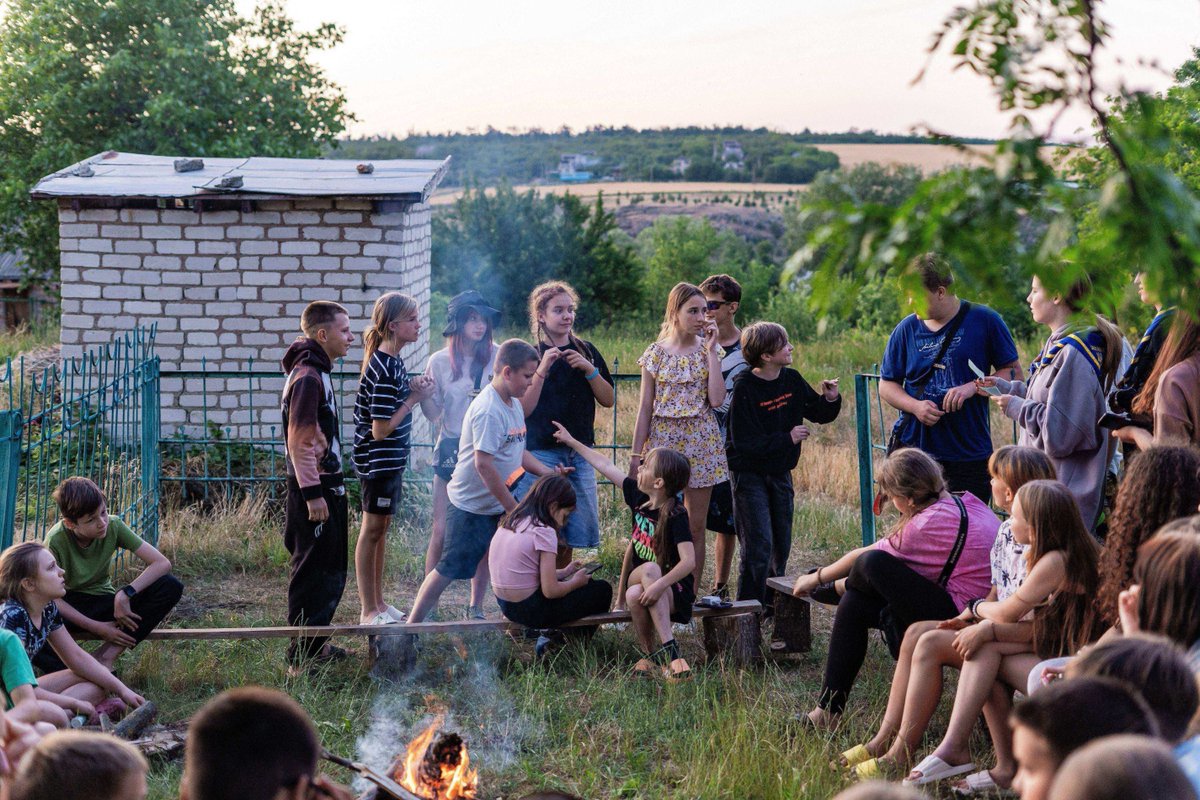 Tack vare stöd från föreningen Torekov for Ukraine har vi kunnat genomföra ett sommarläger för krigsdrabbade barn och unga. Där har de fått lära sig hur man skyddar sig, hjälper andra och hanterar svåra situationer.

Vill du också stödja oss?
Swish: 123 310 78 28