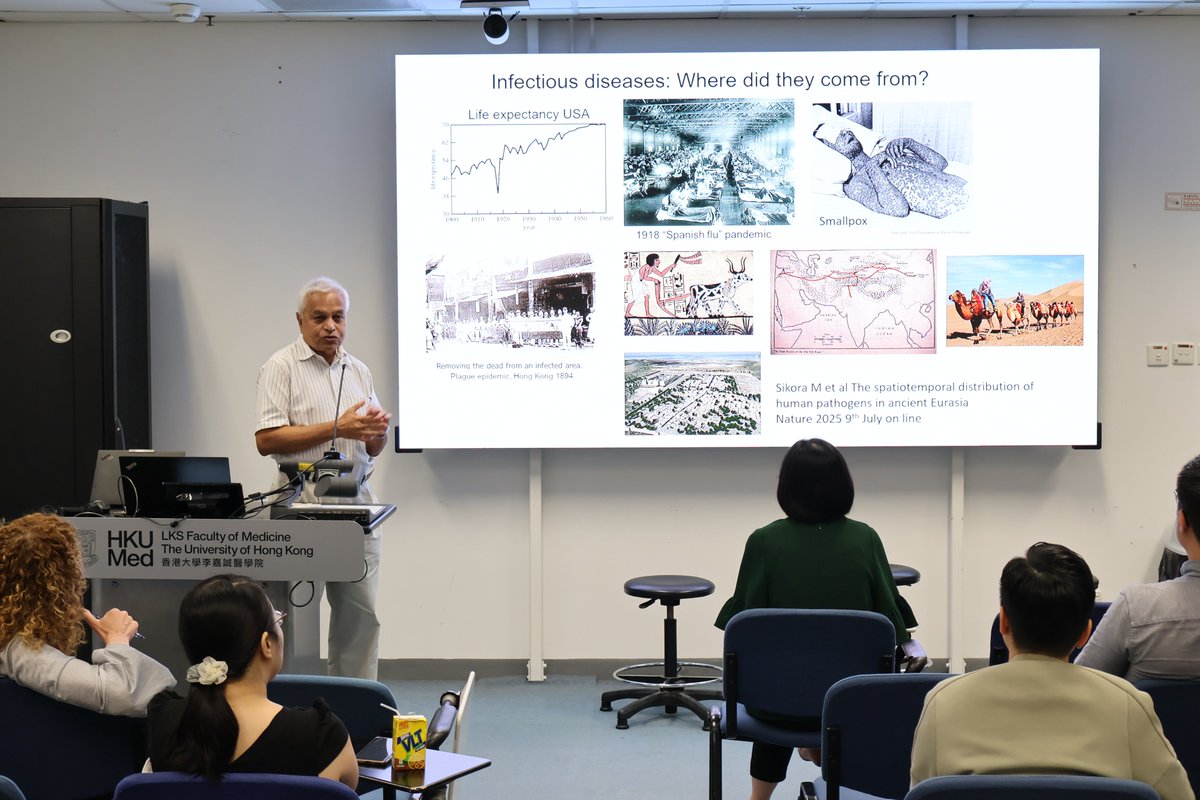 HKU_SPH's tweet photo. #HKUSPH One Health Hub recently hosted a seminar titled “A Dialogue Between a Virologist and a Medical Anthropologist on Emerging Viruses”, brought together over 100 participants. We were honoured to feature Professor @MalikP46697504 from #HKUSPH and @HKU_Pasteur; and Professor @GilesVernick from the @institutpasteur. Together, they explored the complex factors driving the recent surge in viral outbreaks, and discussed innovative strategies for pandemics prevention.

Thank you for those who joined this inspiring hour of cross-sector dialogue. The One Health Hub is dedicated to advancing interdisciplinary solutions for complex health challenges at the human-animal-environment interface, embodying the One Health approach. Stay tuned for more impactful events!

#hku #HKUMed #HKUSPH #PublicHealth #SchoolofPublicHealth #OneHealthHub #OneHealth #seminar #EmergingViruses #virology #anthropology #港大公共衞生 #港大公共衞生學院 #港大