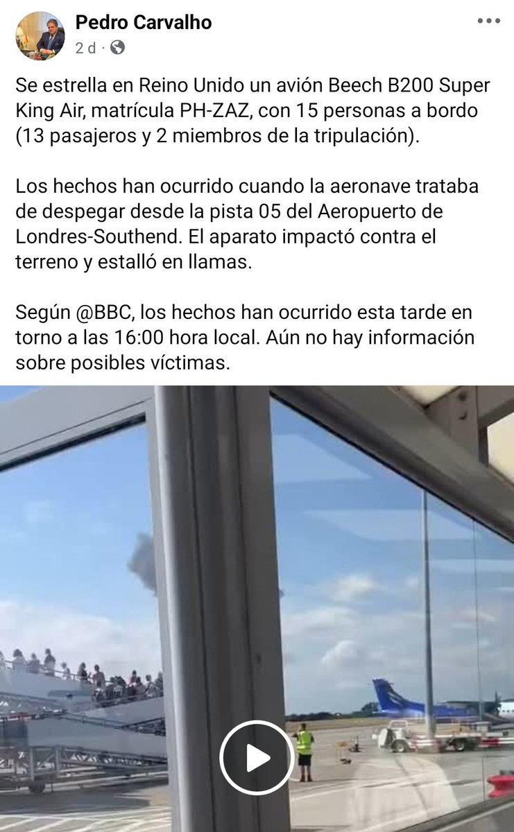 ivancp25's tweet photo. Es lo que tiene el hablar y escribir sobre #accidentesaéreos y publicar libros sobre ello sin haberte arrimado a un avión en tu vida, ¿verdad @PatoAviador? 15 personas dentro de un #Beechcraft #KingAir #Be200... 15!!! A saber cuántas cosas de este tipo narra en sus libros 🧐😱😎 https://t.co/vUPMpiWpnJ