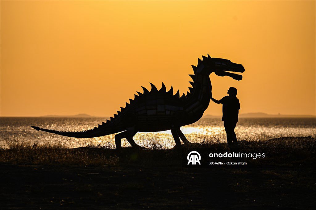 Size Van Gölü canavarının fotoğrafını çektim desem! #turkey #van #vangölücanavarı #monster #vanlake