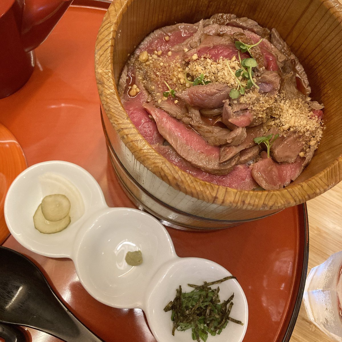 POSO3's tweet image. オタ活してるー！！どこ行ってもにじさんじあるすごい