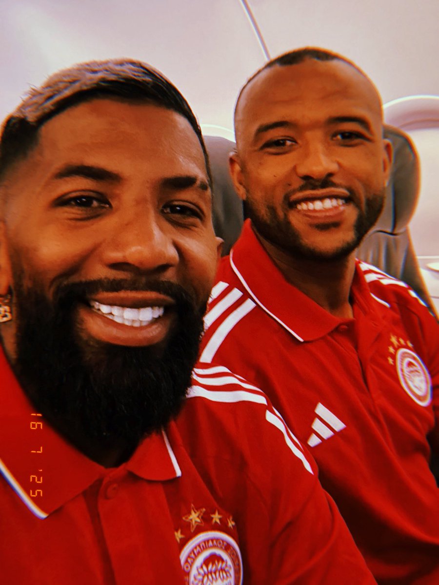 RedDuckling's tweet image. Ασίστ και γκολ. #OlympiacosFC