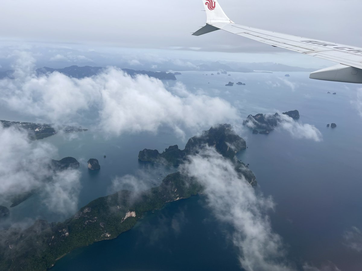 BGunbars's tweet image. Bye #Phuket